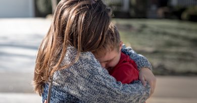 Relația complicată dintre prietenie și fericire Relația complicată dintre prietenie și fericire