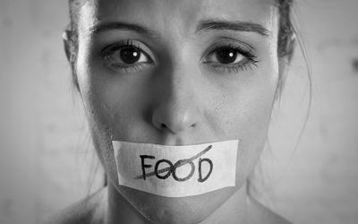 Anorexia și bulimia - care sunt semnele și ce putem face