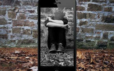Cyberbullying-ul sau hărțuirea online: ce presupune și ce-i de făcut