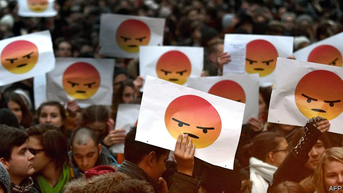 Emoții colective - ce sunt, cum apar, cum diferă de emoțiile individuale