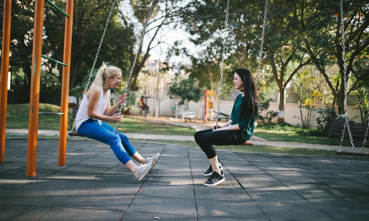 Sunt discuțiile mărunte (small talk) dăunătoare?